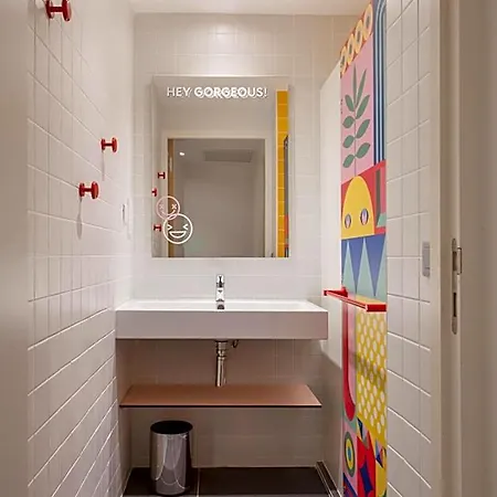 Hosho Paris Sud - Porte D'italie Хостел Ле-Кримлен-Бисетр